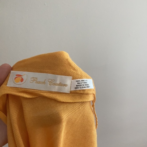 Yellow Tardis Scarf - Picture 4 of 4